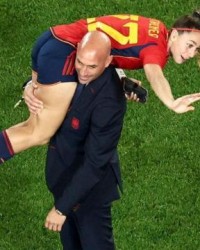 开云app官网-西足协丑闻无碍主办2030世界杯，花14亿挣100亿！